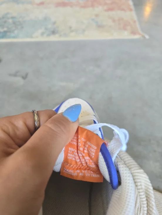 Nike White, Blue & Orange Size 6Y Or 8 Womens - Picture 6 of 8